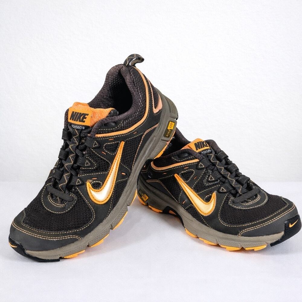 Nike Air Alvord Sneakers Womens 7 Gray Orange Gym Shoes Trainers Vintage 2011